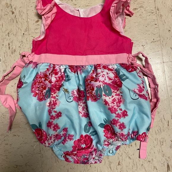 Bubble - Picture 1 of 1